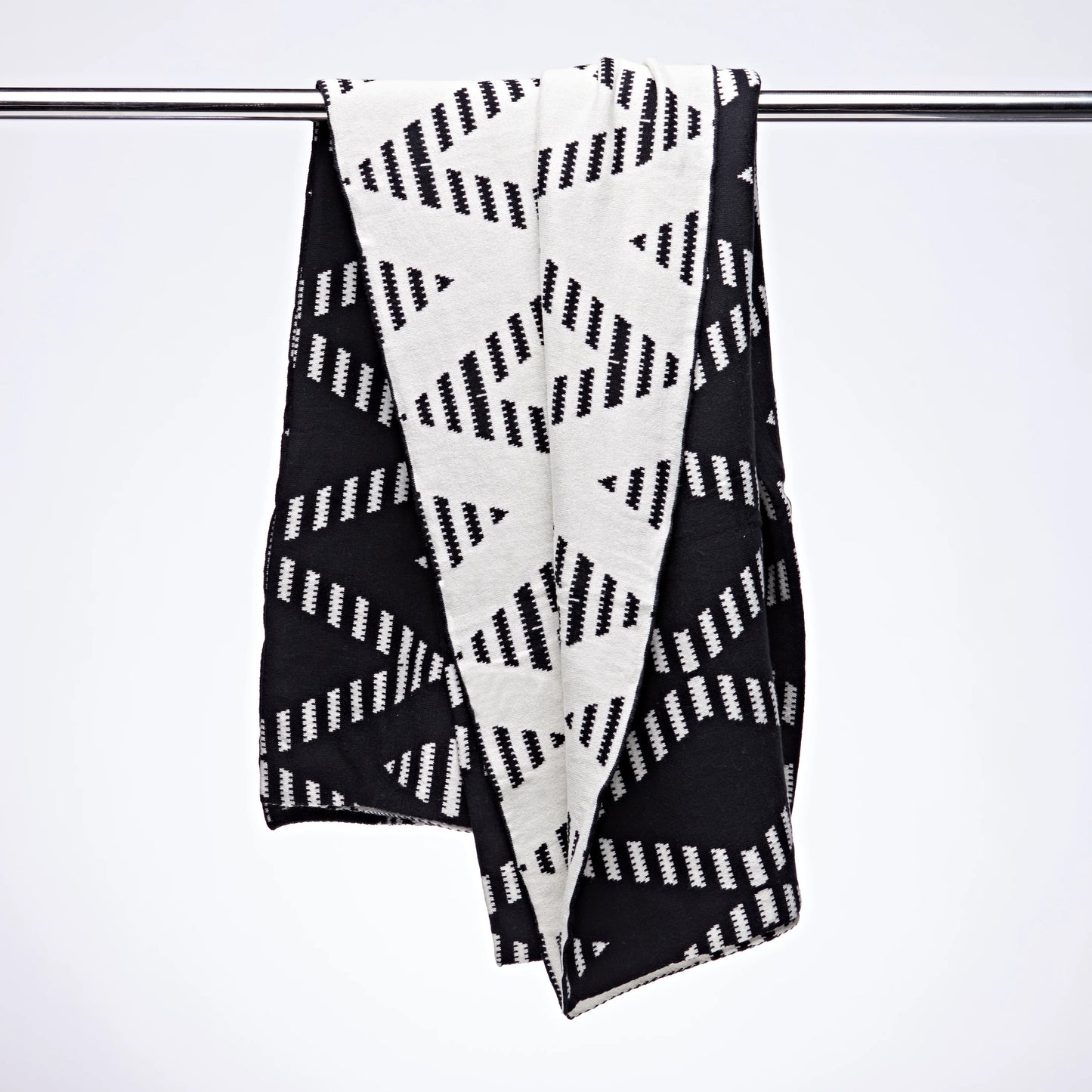 Mono Knit Reversible Cotton Throw in Rhombus