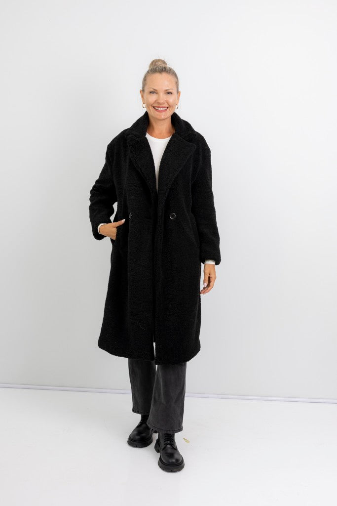 Nouvelle Teddy Fur Lined Coat in Black