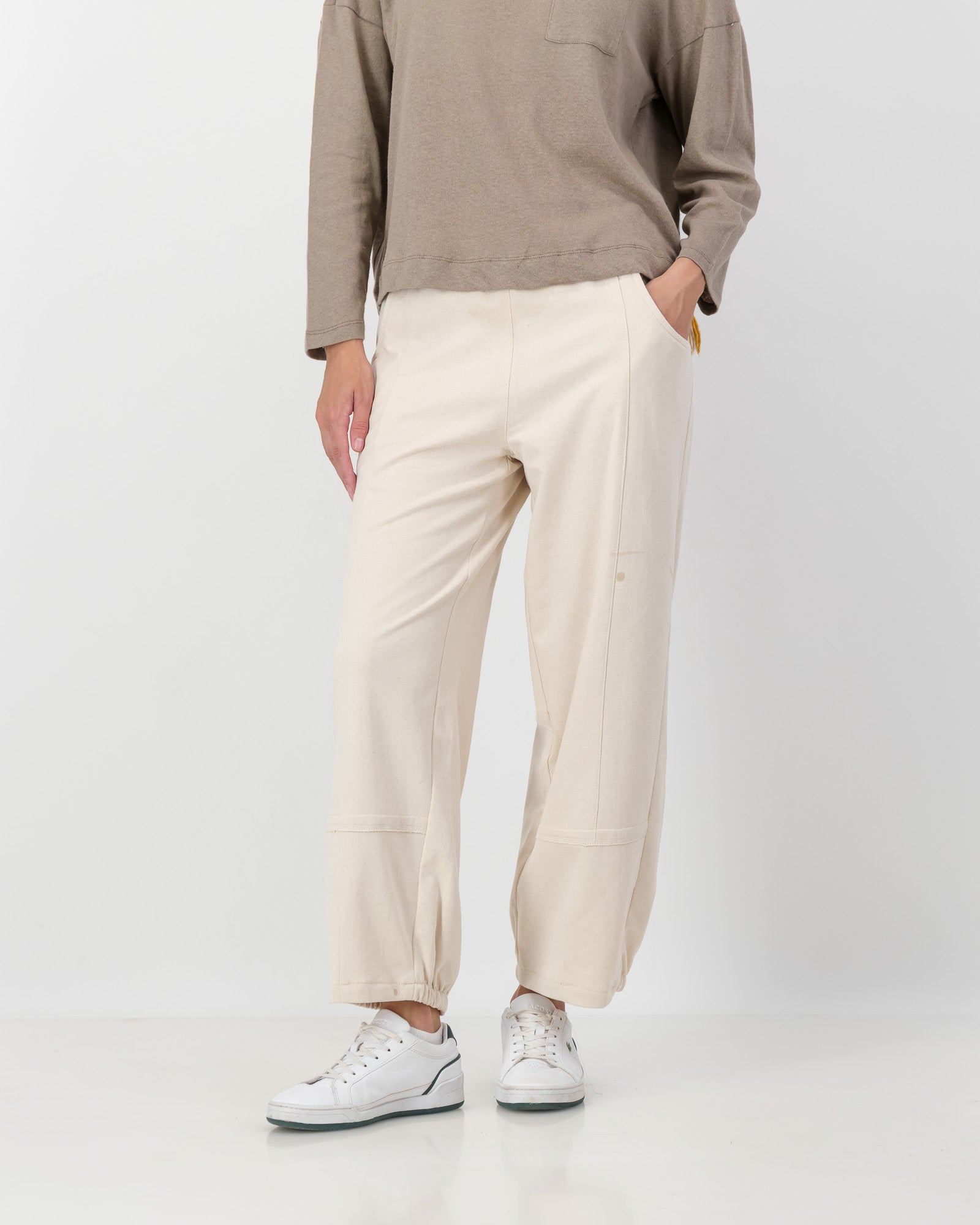Casual Joggers in Ecru