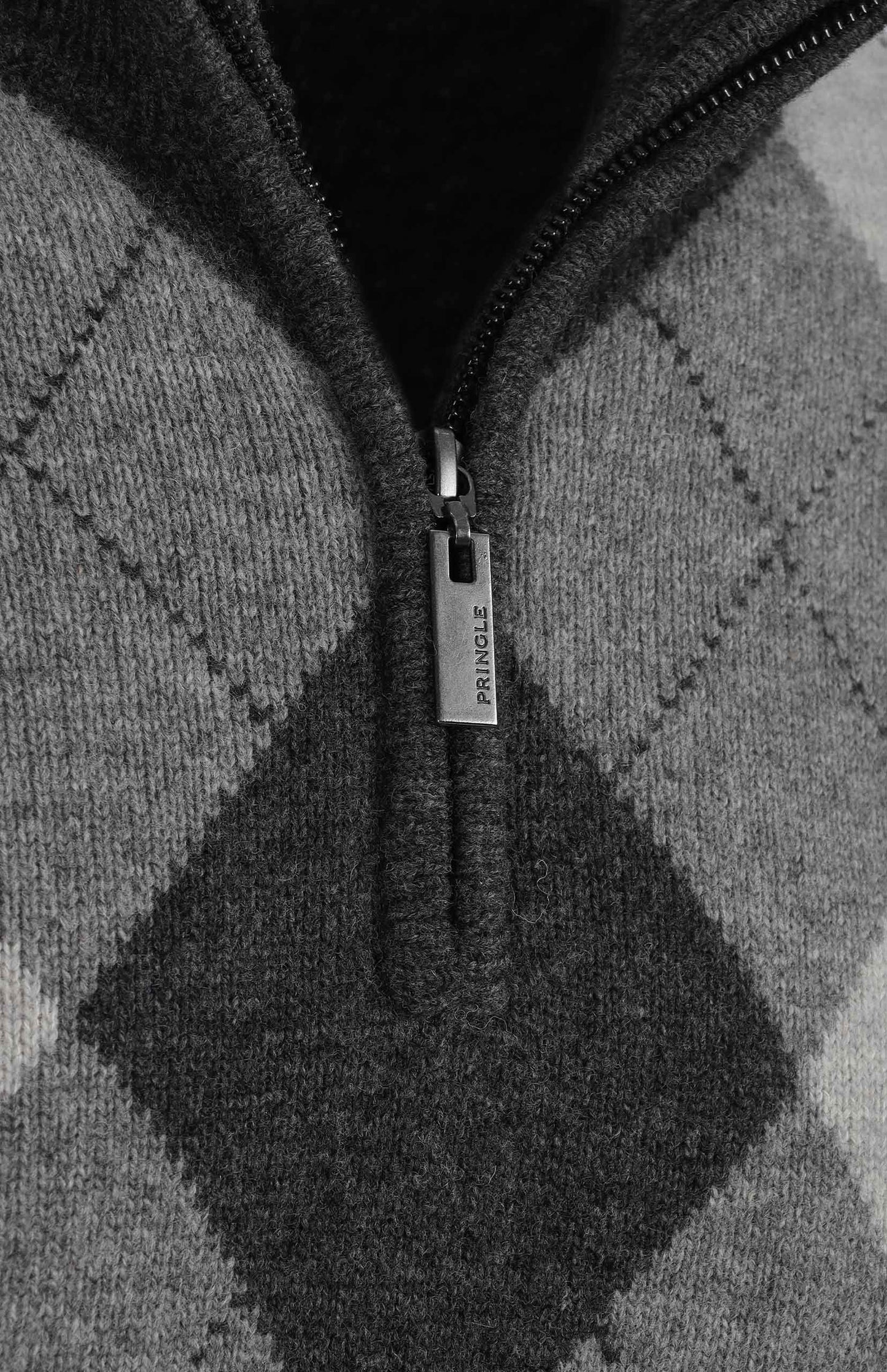 Wayne 1/4 Zip Sweater in Grey Argyle