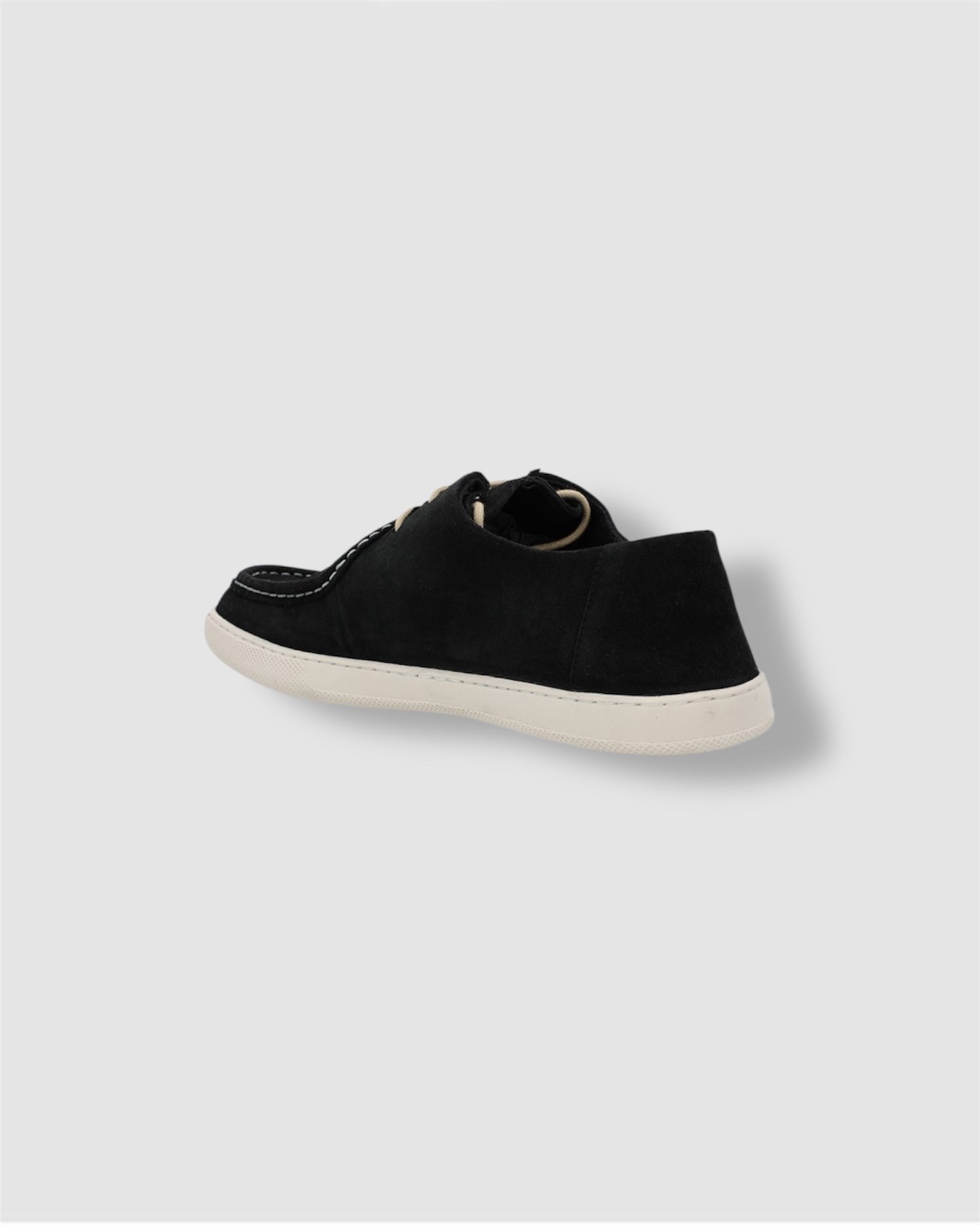Gideon Suede Shoe in Oyster Black