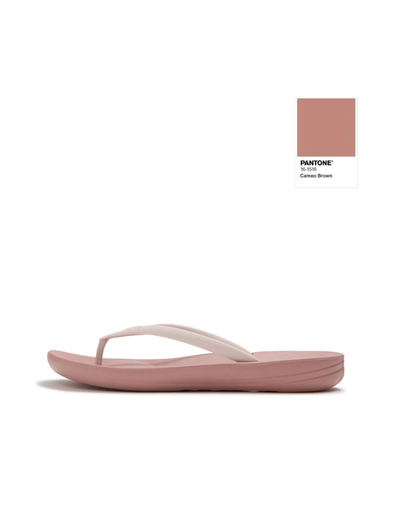 iQushion x Pantone Flops in Cameo Brown