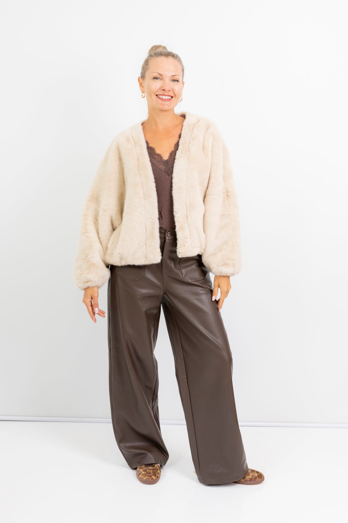 Pomona Short Faux Fur Jacket in Cream