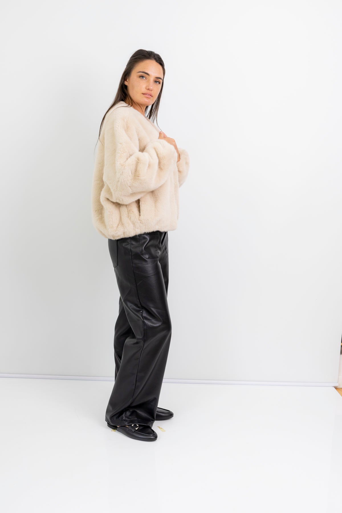 Pomona Short Faux Fur Jacket in Cream