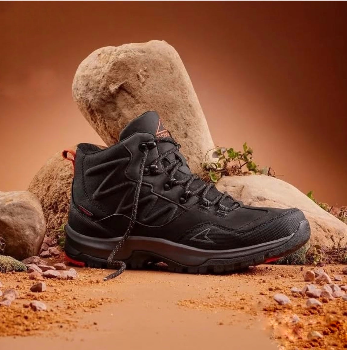 Ascent Monroe Hiking Boot in Black / Orange