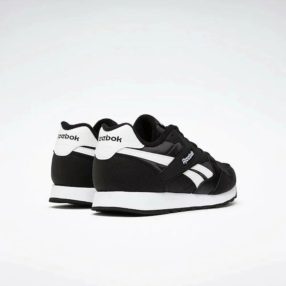 Ultra Flash Unisex Sneaker in Core Black / Cloud White