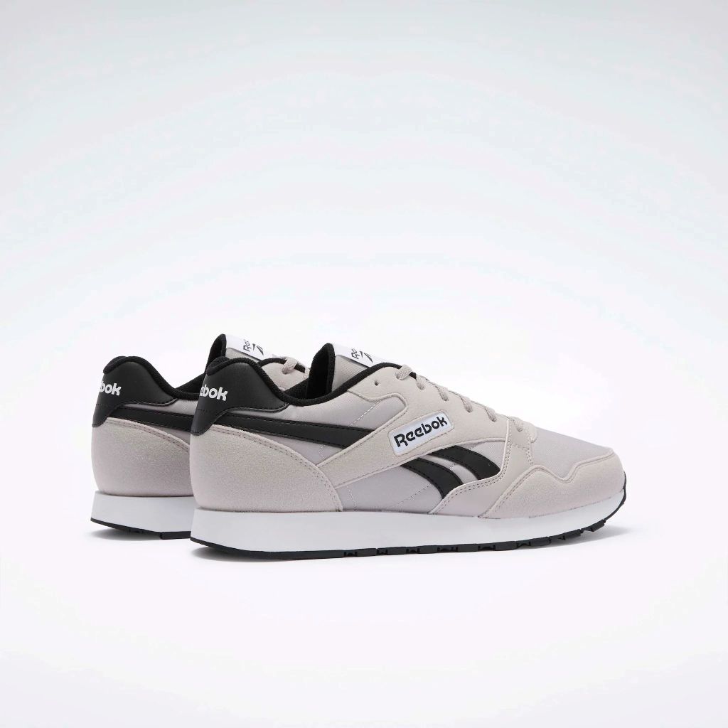 Ultra Flash Unisex Sneaker in Hazy Grey / Black / White