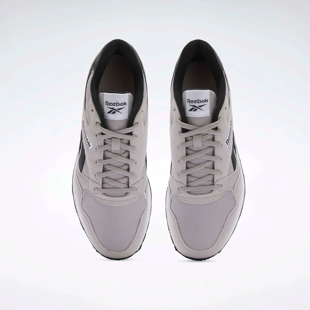 Ultra Flash Unisex Sneaker in Hazy Grey / Black / White
