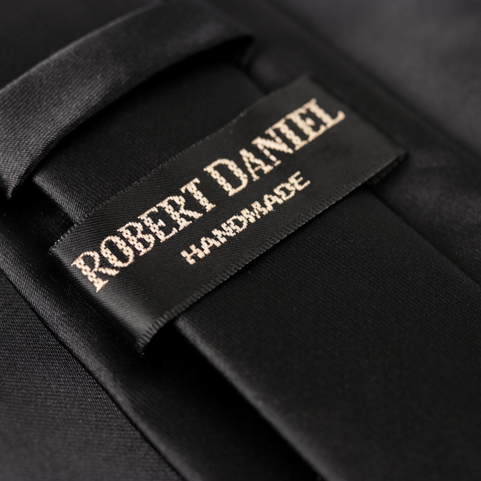 Classic Skinny Tie in Black