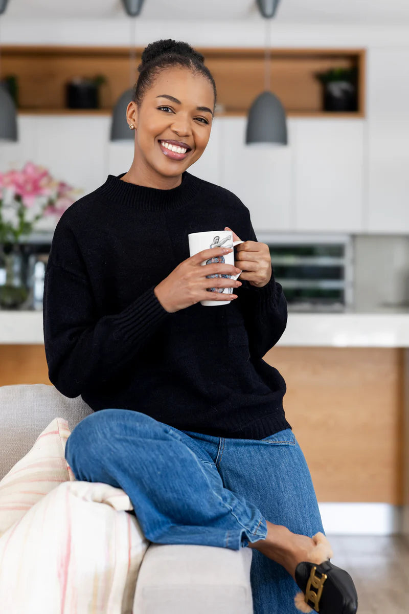 Hollister Box Knit With Pocket in Black