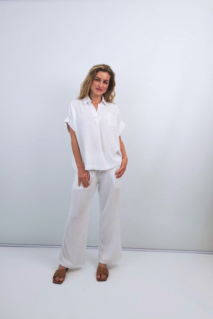 Mirra Cotton Relaxed Boyfriend Shirt in White