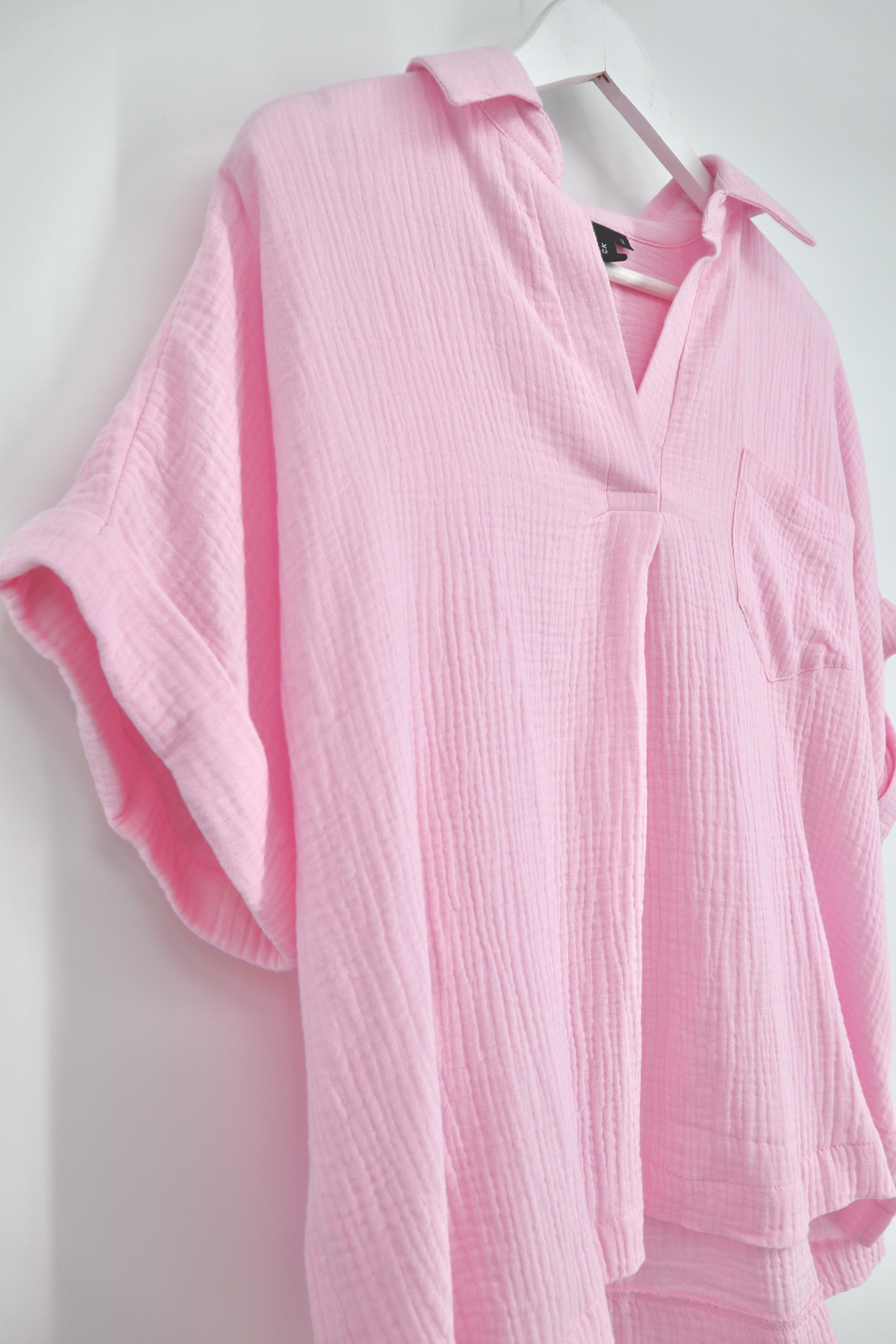 Mirra Cotton Relaxed Boyfriend Shirt in Pink