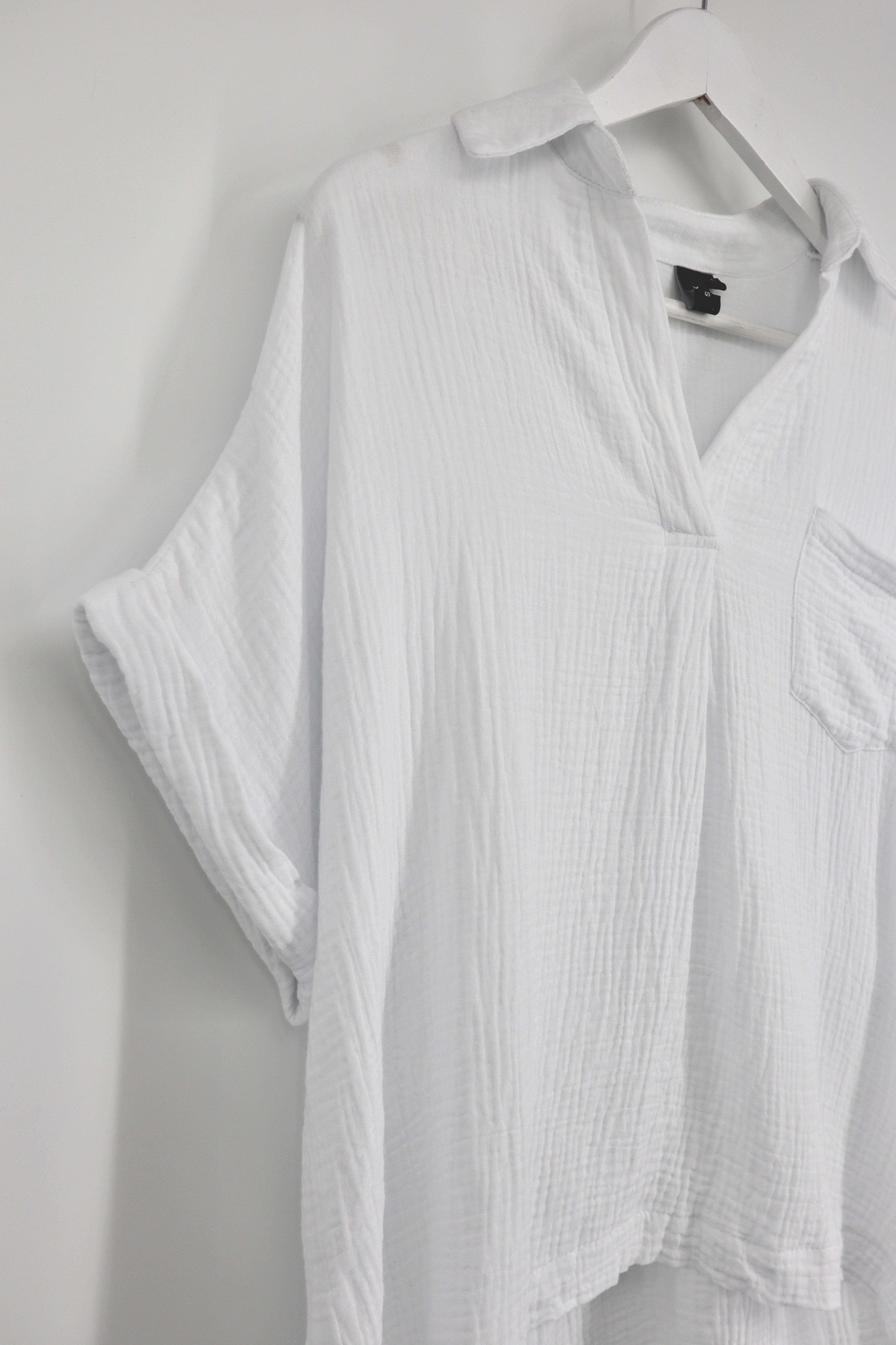 Mirra Cotton Relaxed Boyfriend Shirt in White