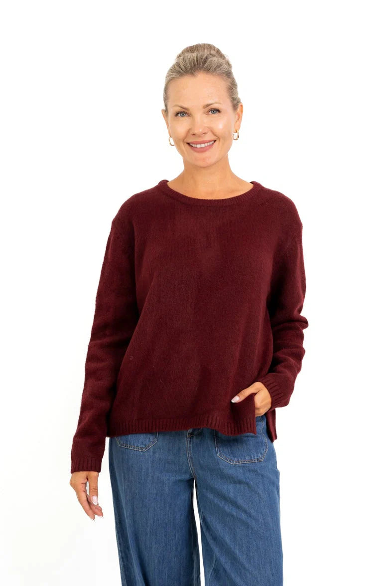 Pamplona Crewneck Side Slit in Bordeaux