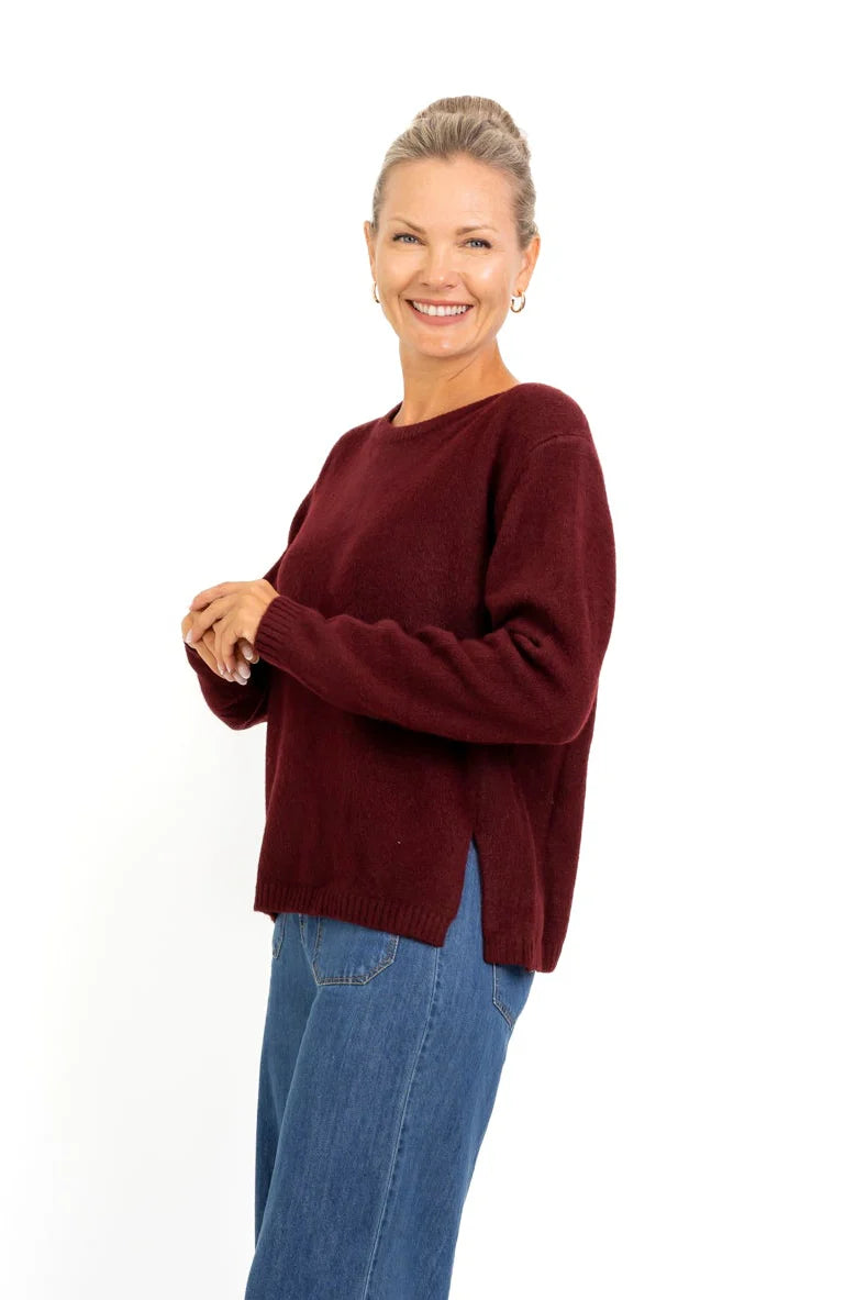 Pamplona Crewneck Side Slit in Bordeaux