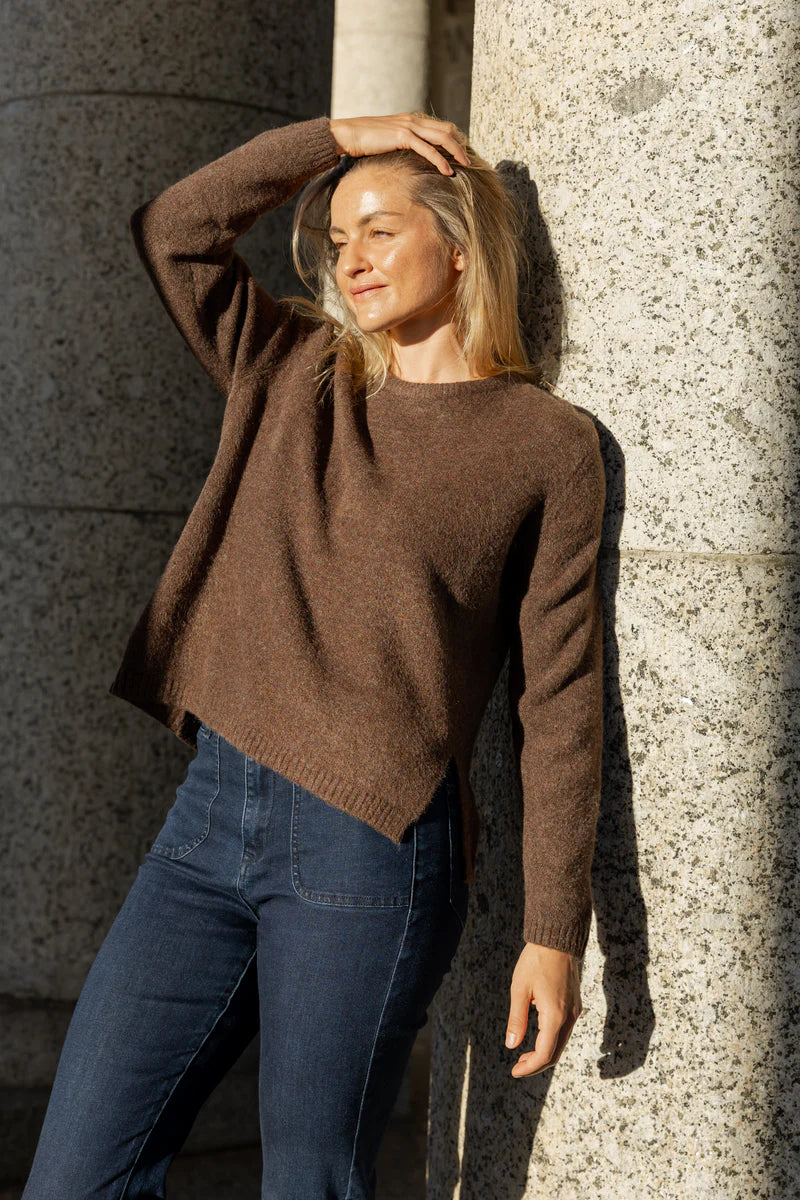 Pamplona Crewneck Side Slit in Chocolate