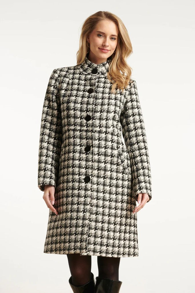Houndstooth Mid Length Coat in Black / Off White
