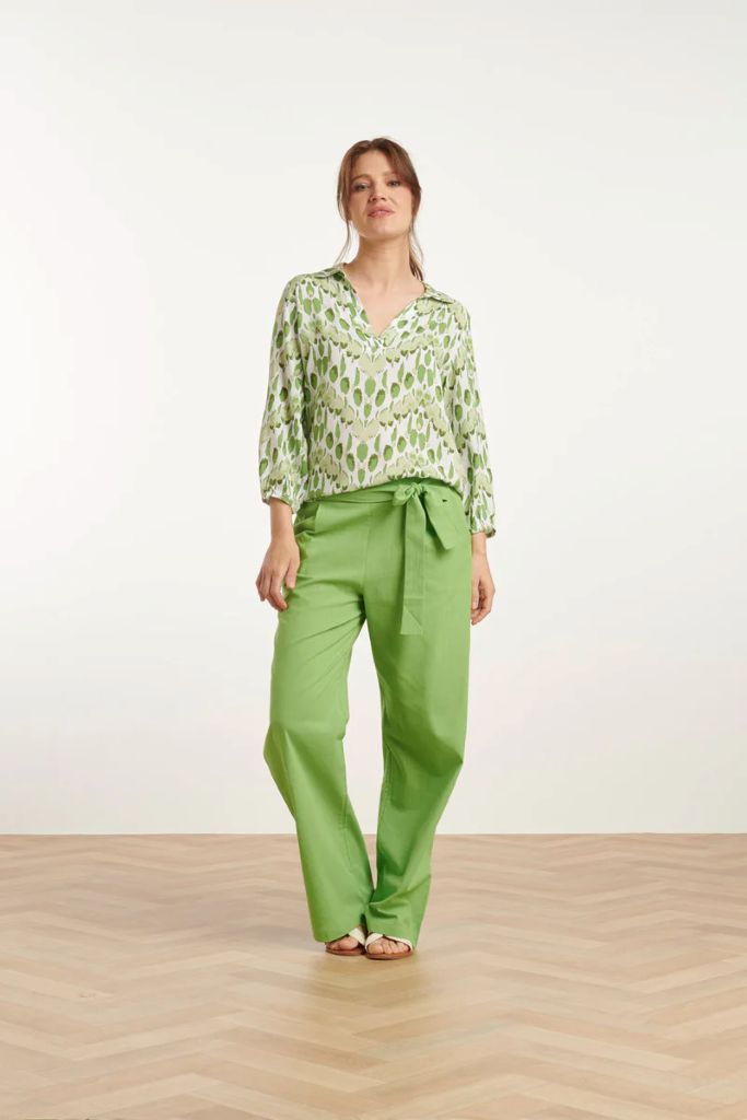 V-Neck Printed Blouse in White / Light Green