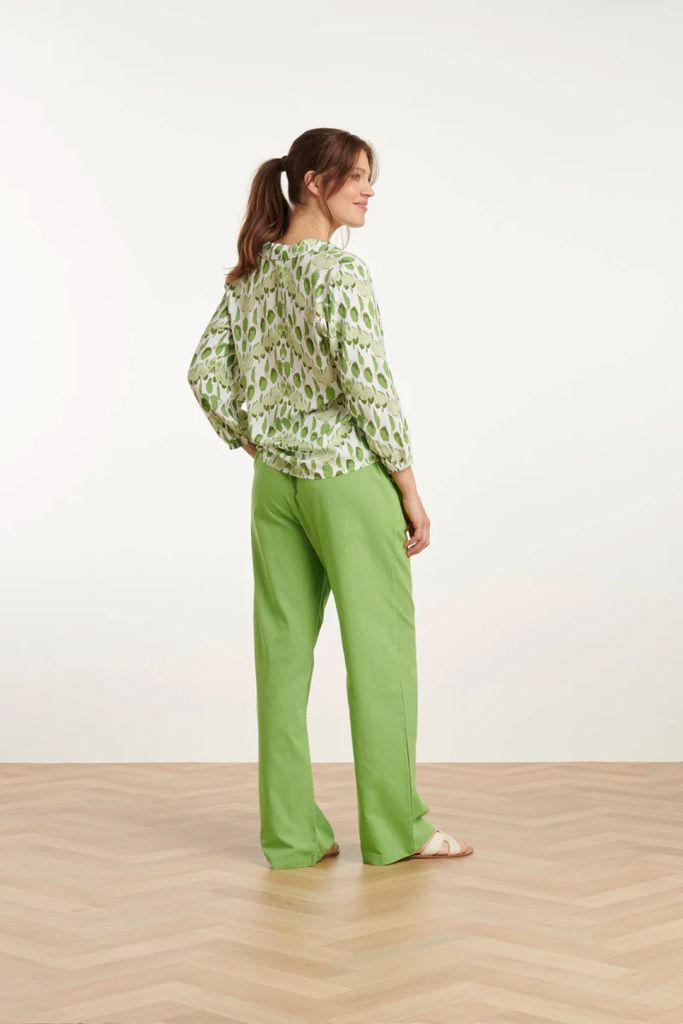 V-Neck Printed Blouse in White / Light Green