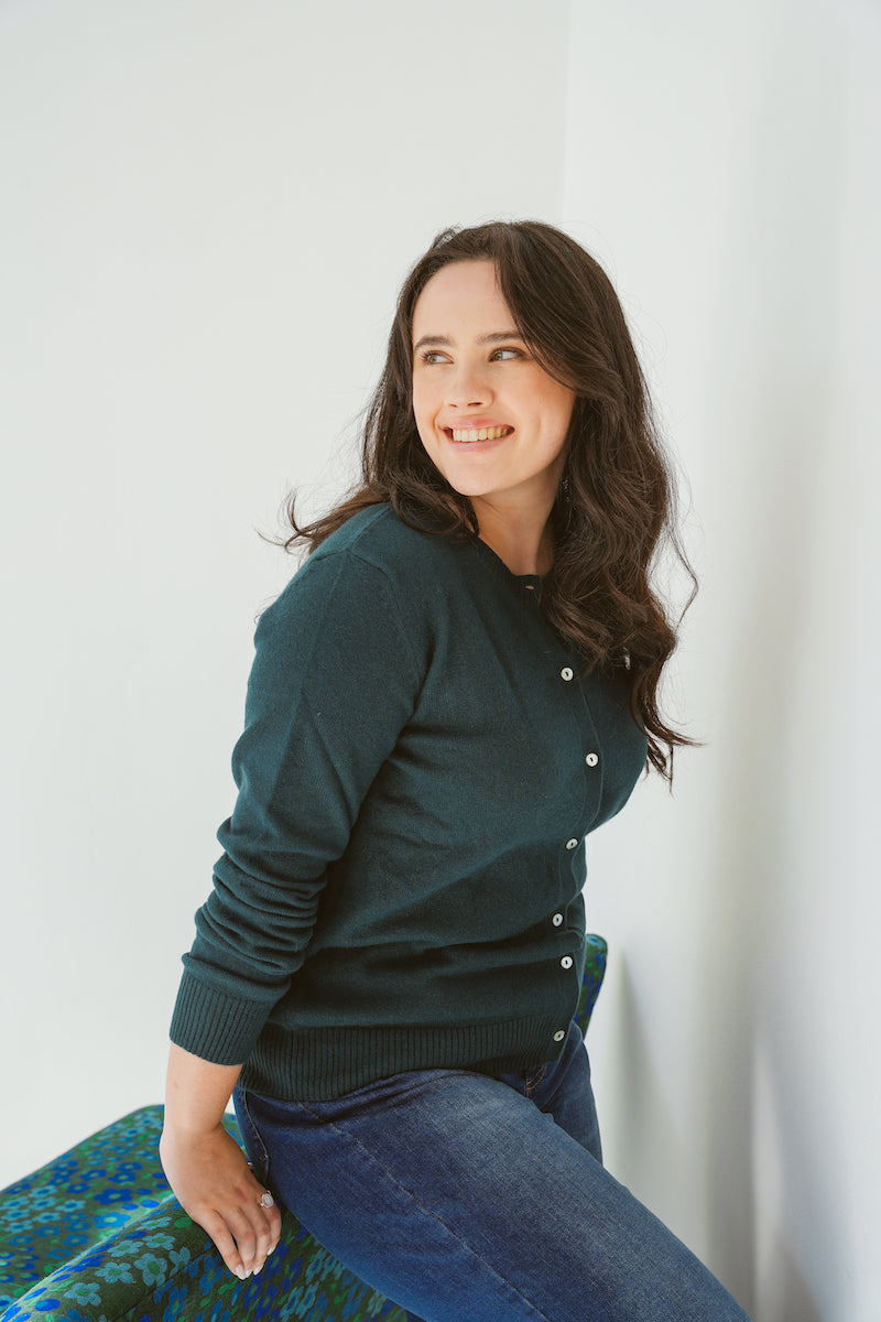 Pure Cashmere Classic Crew Cardigan in Emerald