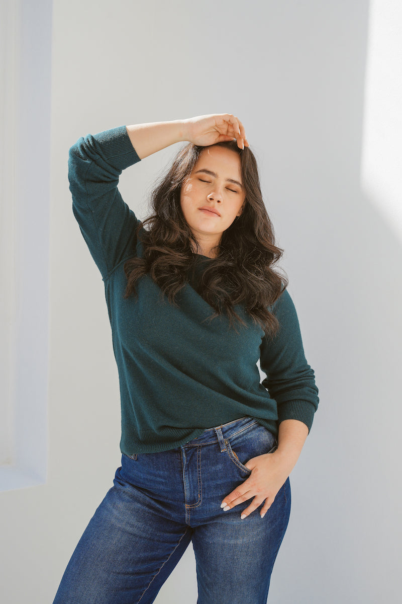 Pure Cashmere Raglan Sleeve Sweater in Emerald