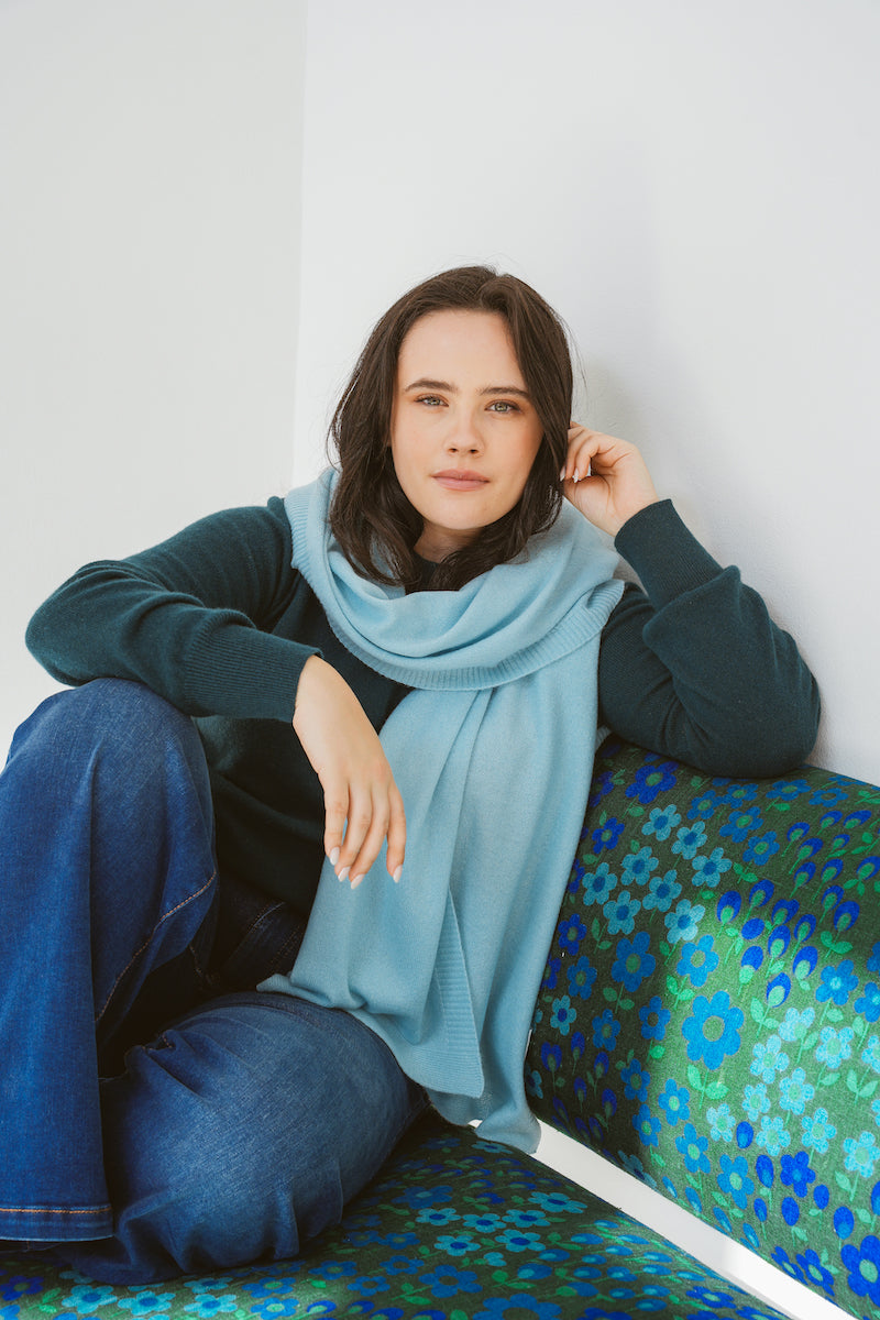 Pure Cashmere Oversized Wrap in Aqua