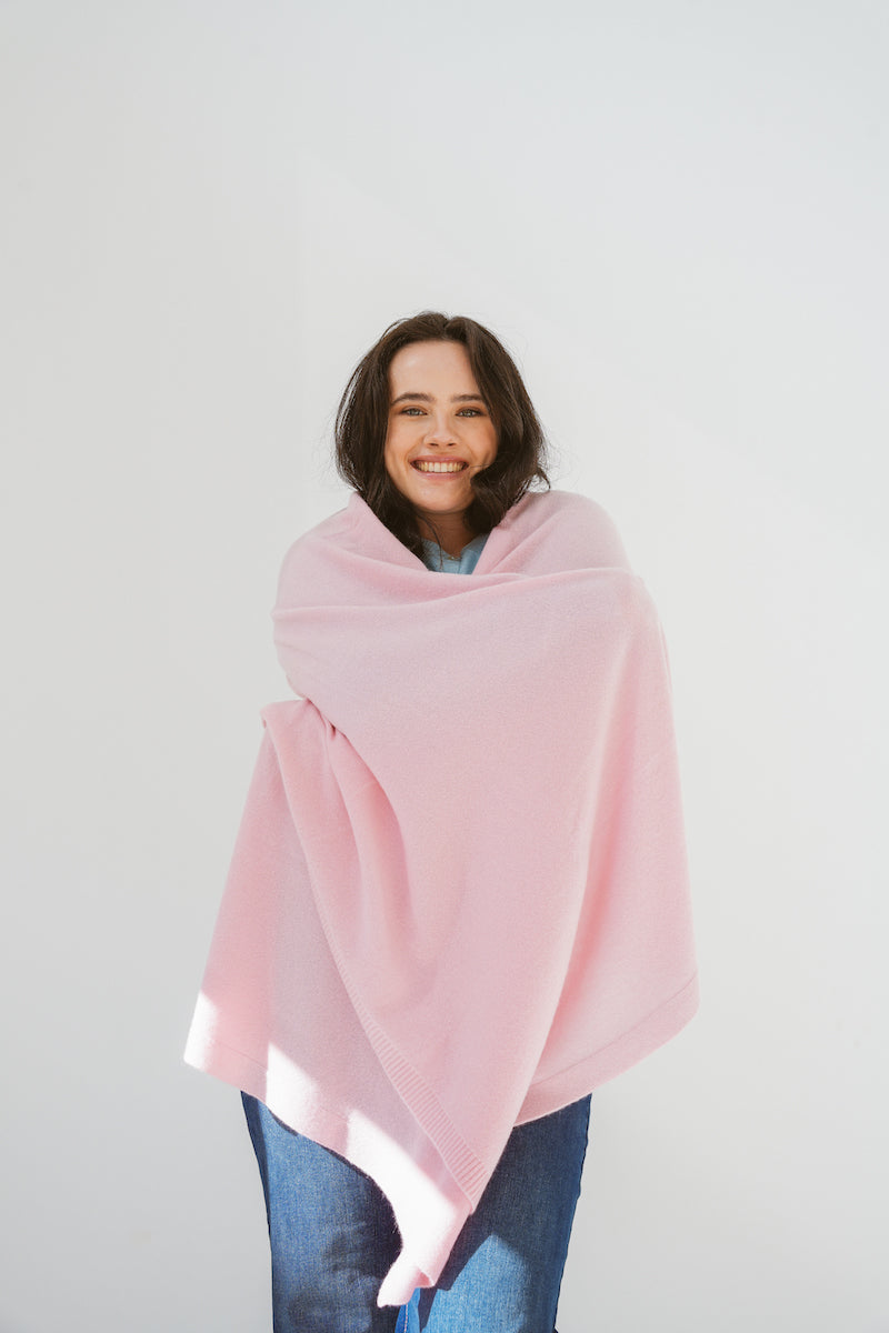 Pure Cashmere Oversized Wrap in Ballet