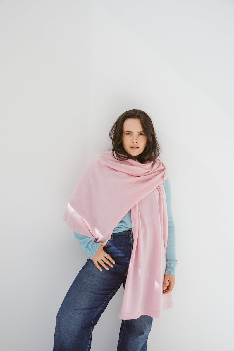Pure Cashmere Oversized Wrap in Ballet