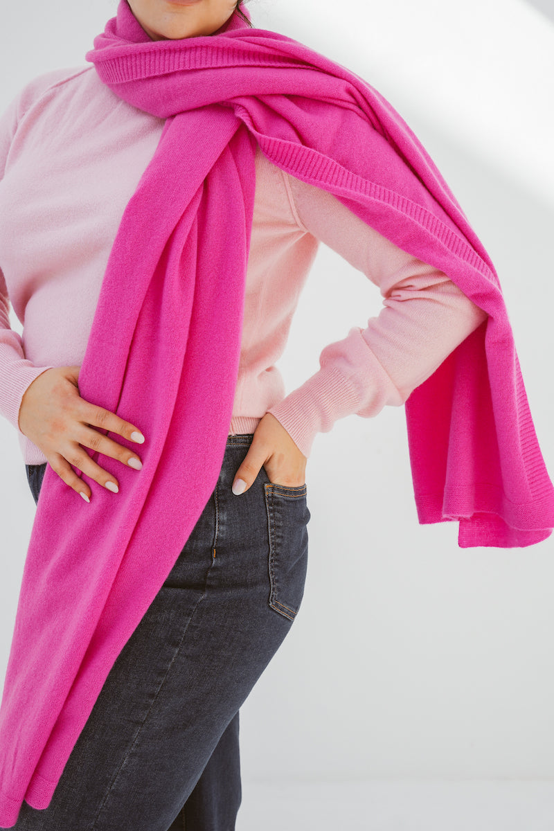 Pure Cashmere Oversized Wrap in Cabaret