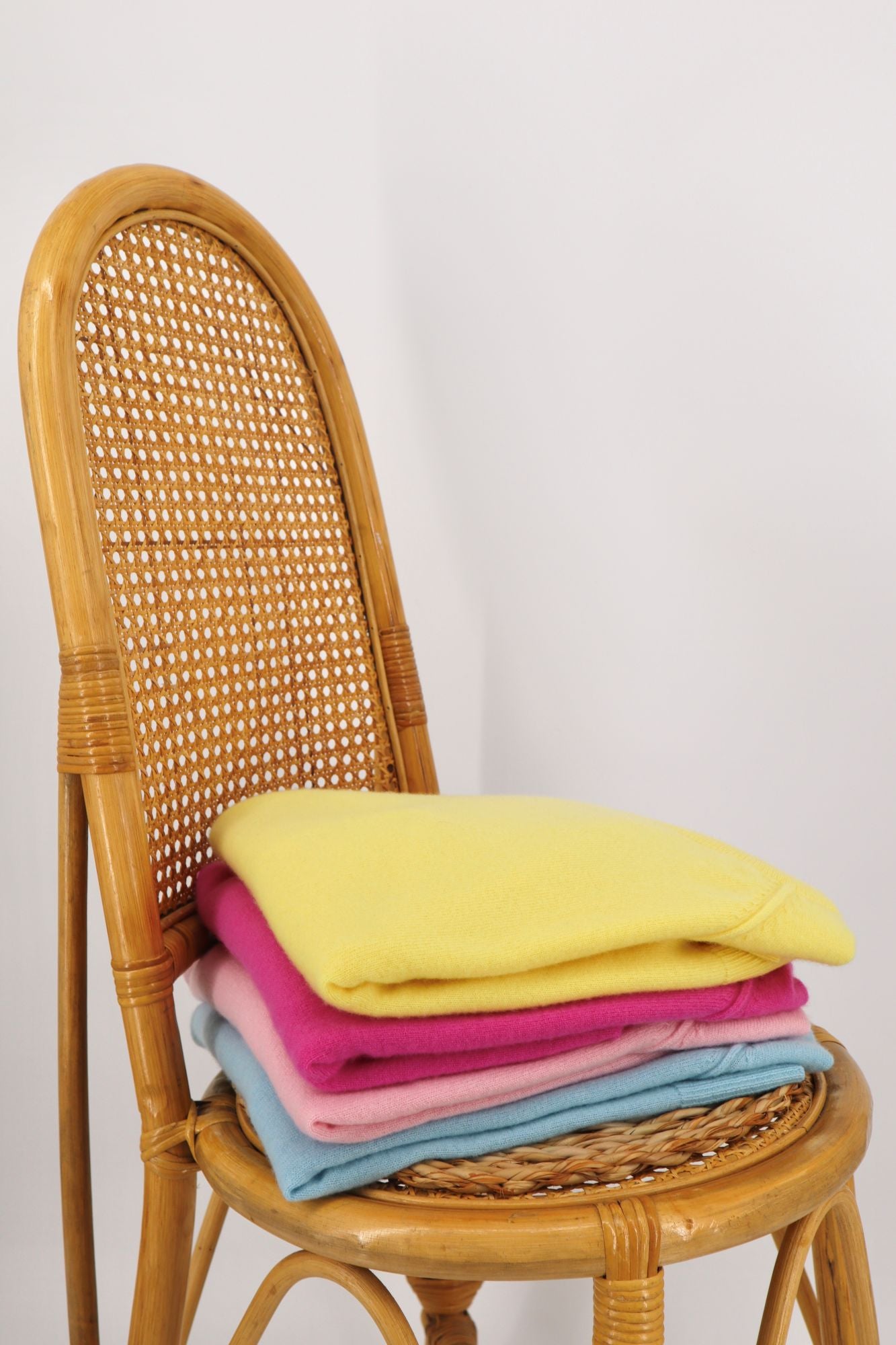 Pure Cashmere Raglan Sleeve Sweater in Butter