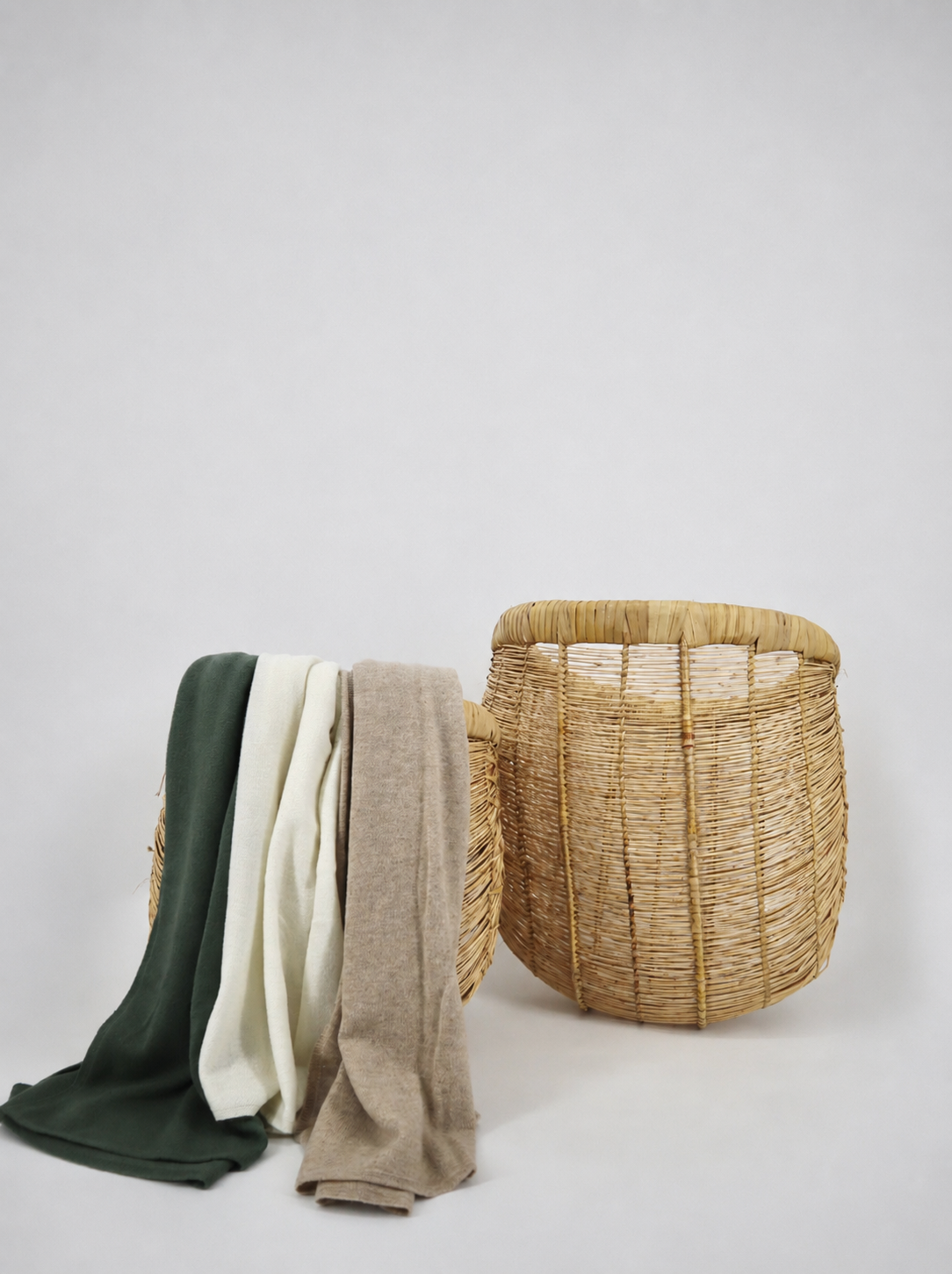 Pure Cashmere Oversized Wrap in Eco White