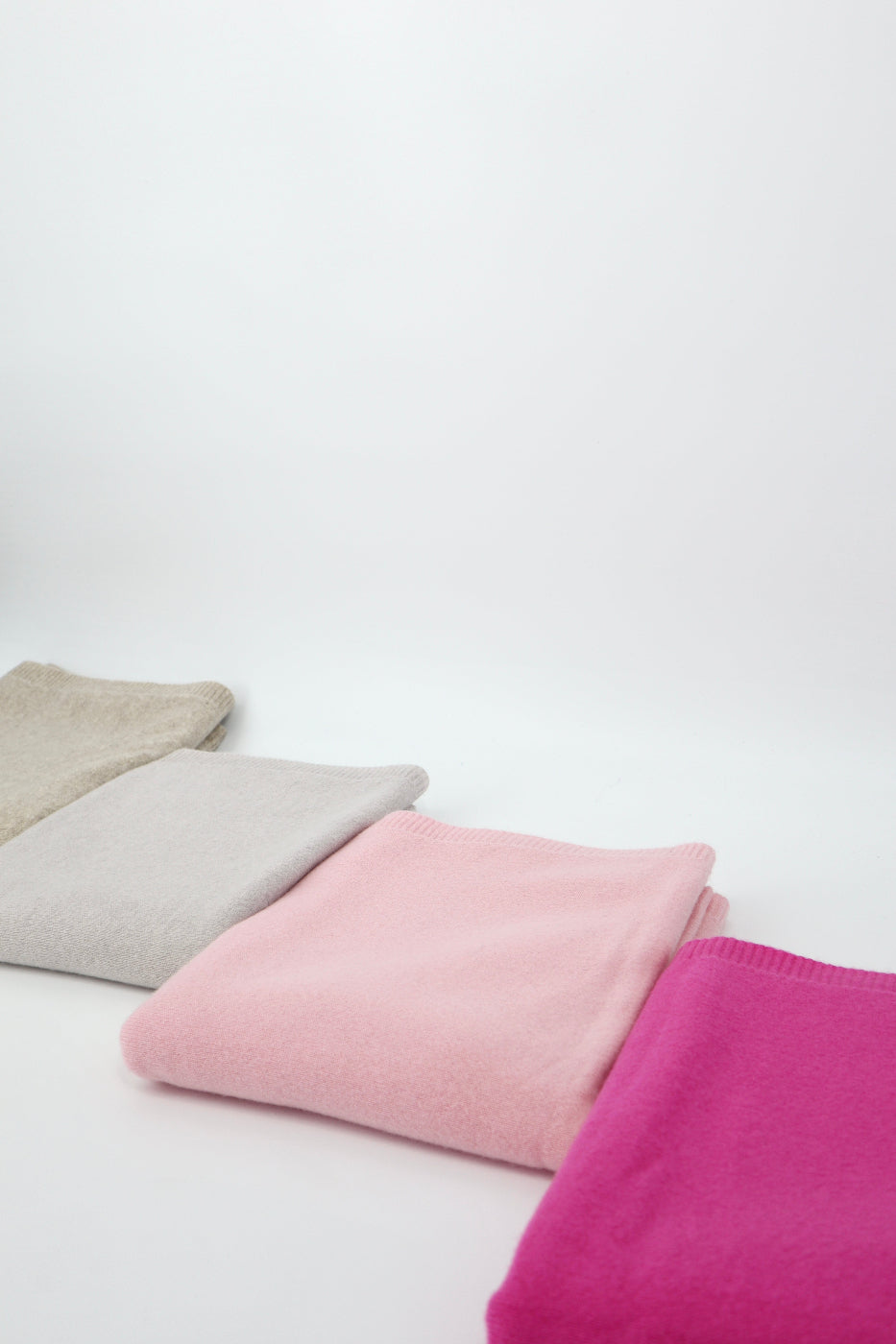 Pure Cashmere Oversized Wrap in Ballet