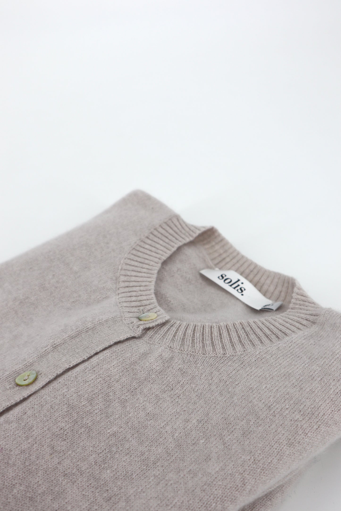 Pure Cashmere Classic Crew Cardigan in Albatross