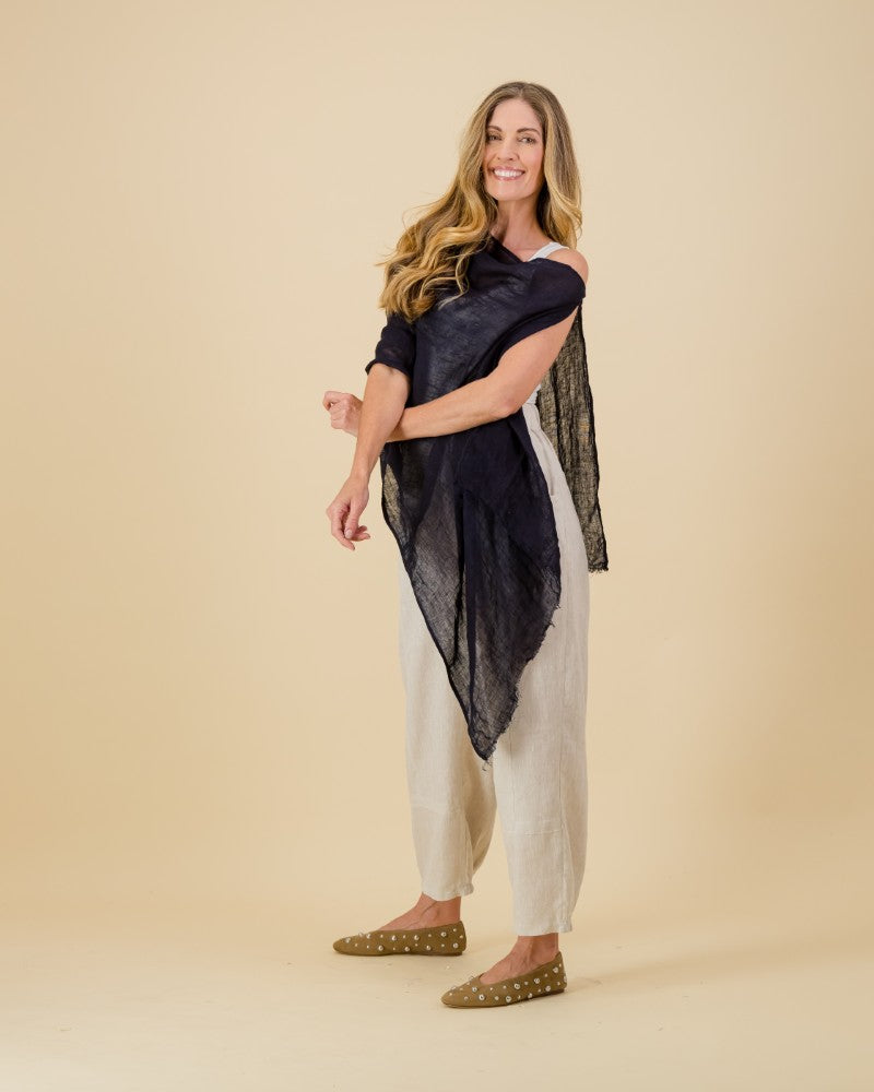 Linen Poncho in Black