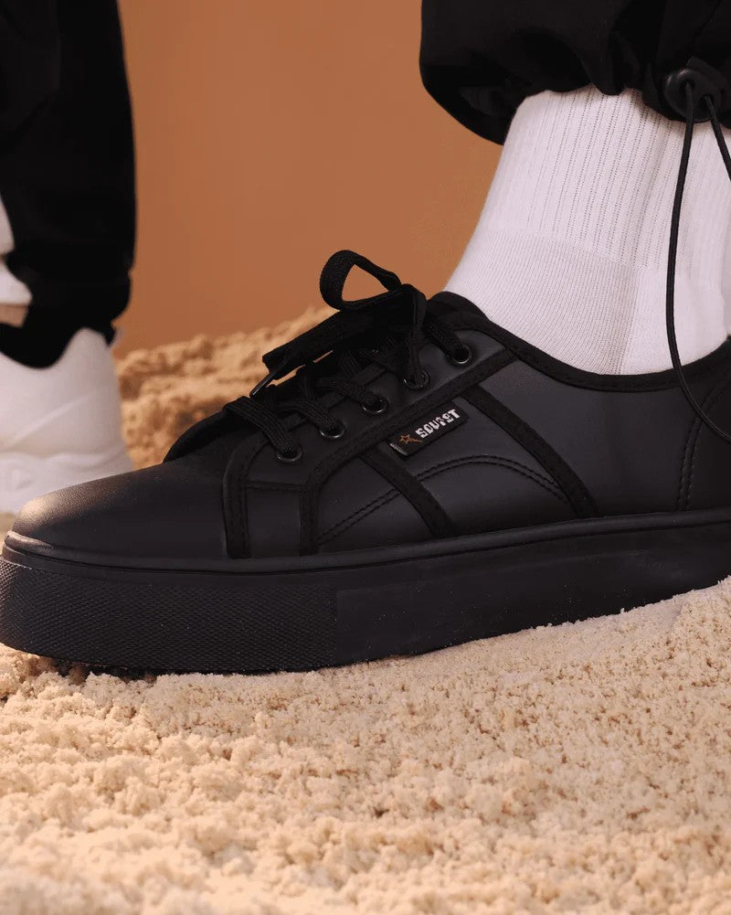 Rosewood Sneaker in Black Mono