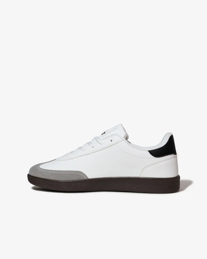 Ness Sneaker in White / Black / Dark Gum