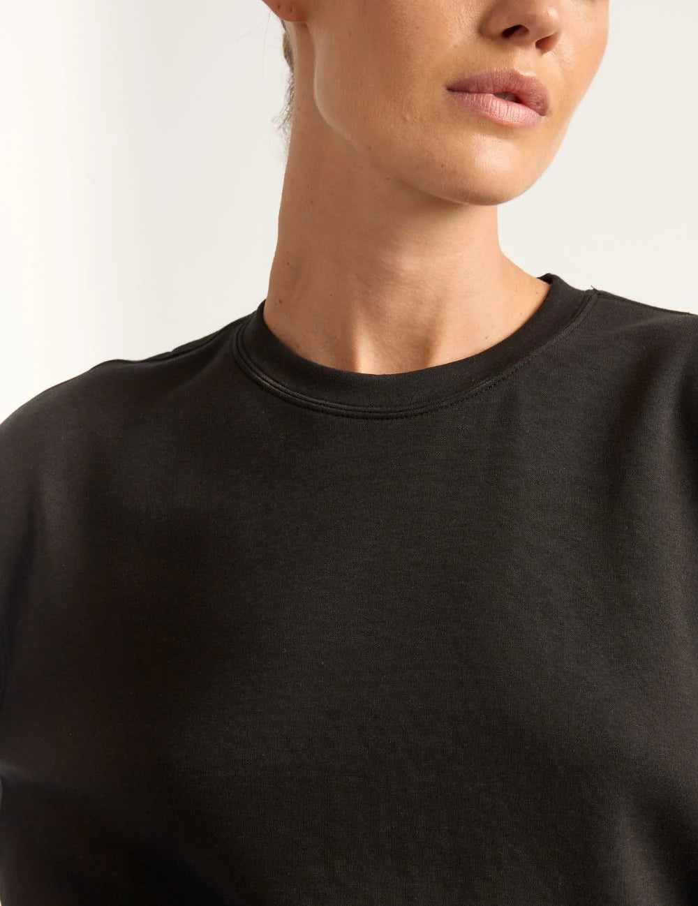 Bamboo Tech Fleece Crew Neck Sweater in Black