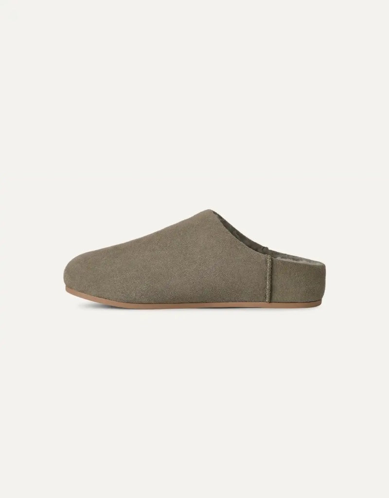 Elea Slip-On in Moss Green