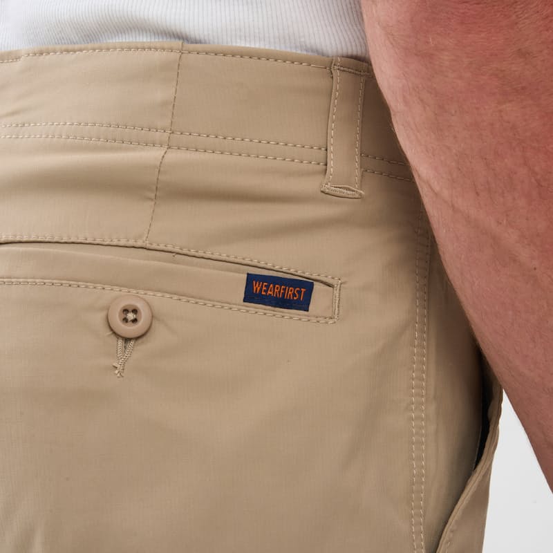 Stretch Cargo Shorts in Khaki