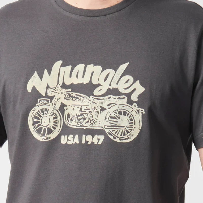 Wrangler Motor SS Tee in Faded Black