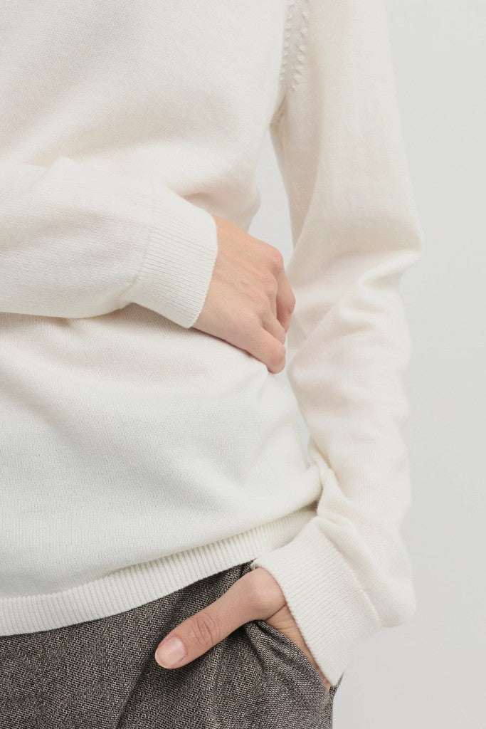 Villa Merino Wool Knit in Ecru