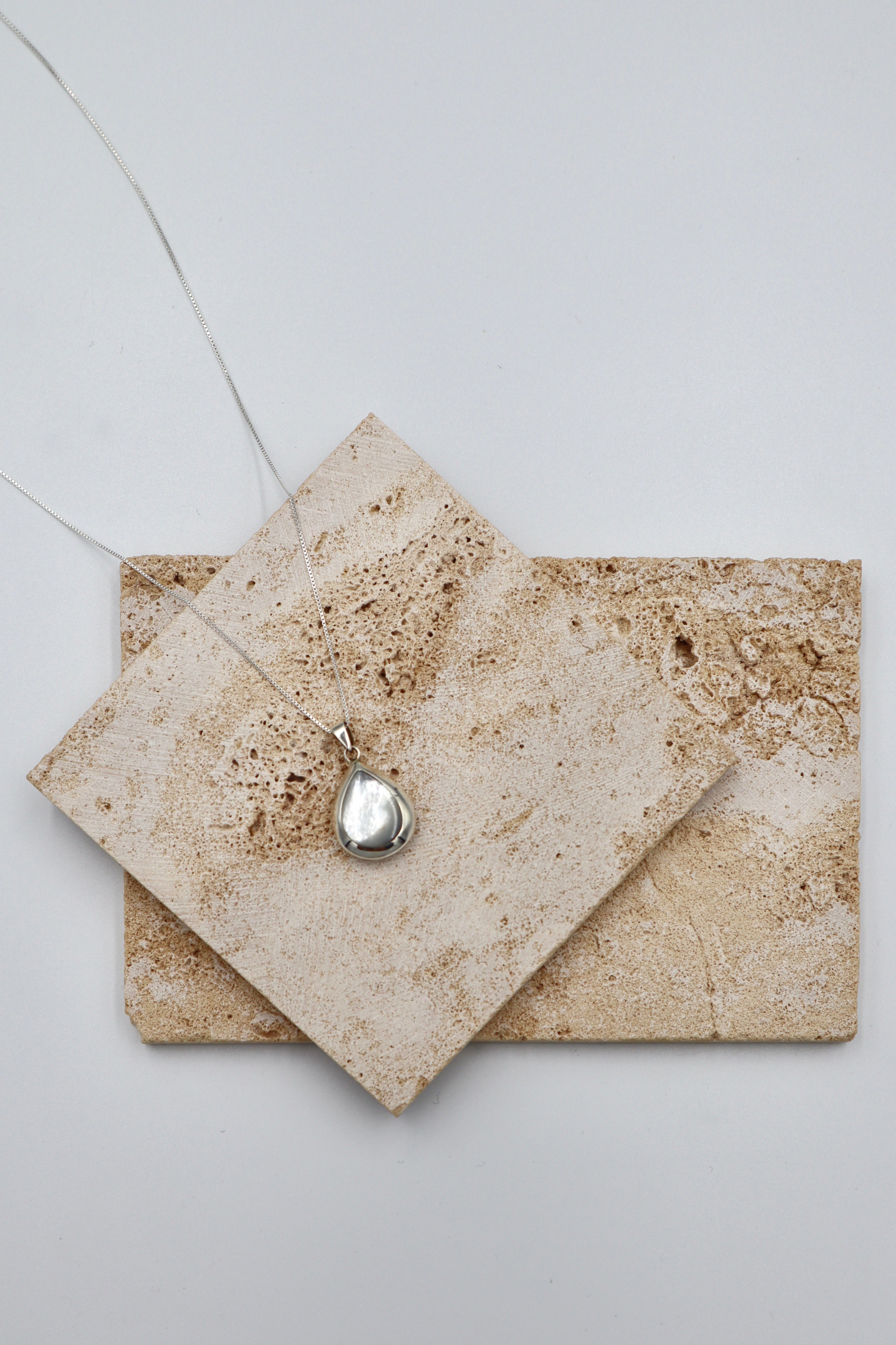 Sterling Silver Abalone/MOP Pendant on Box Chain