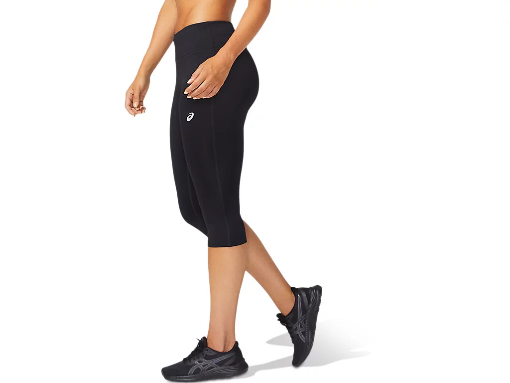 Core Capri Tight in Performance Black