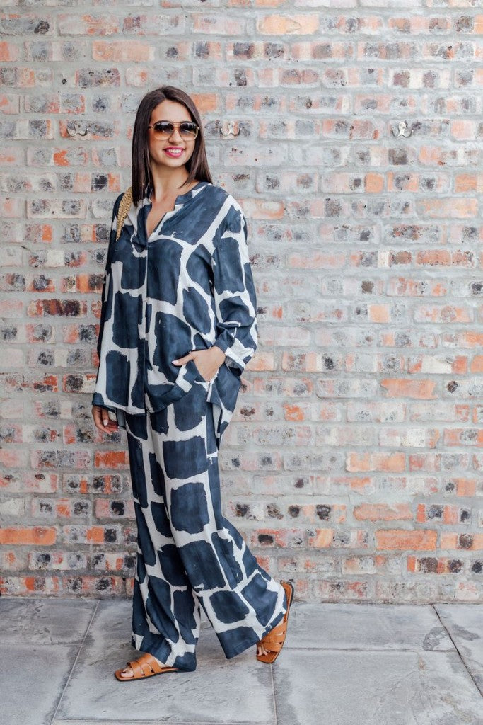 Kim Wide Leg Pant in Ink Impressions
