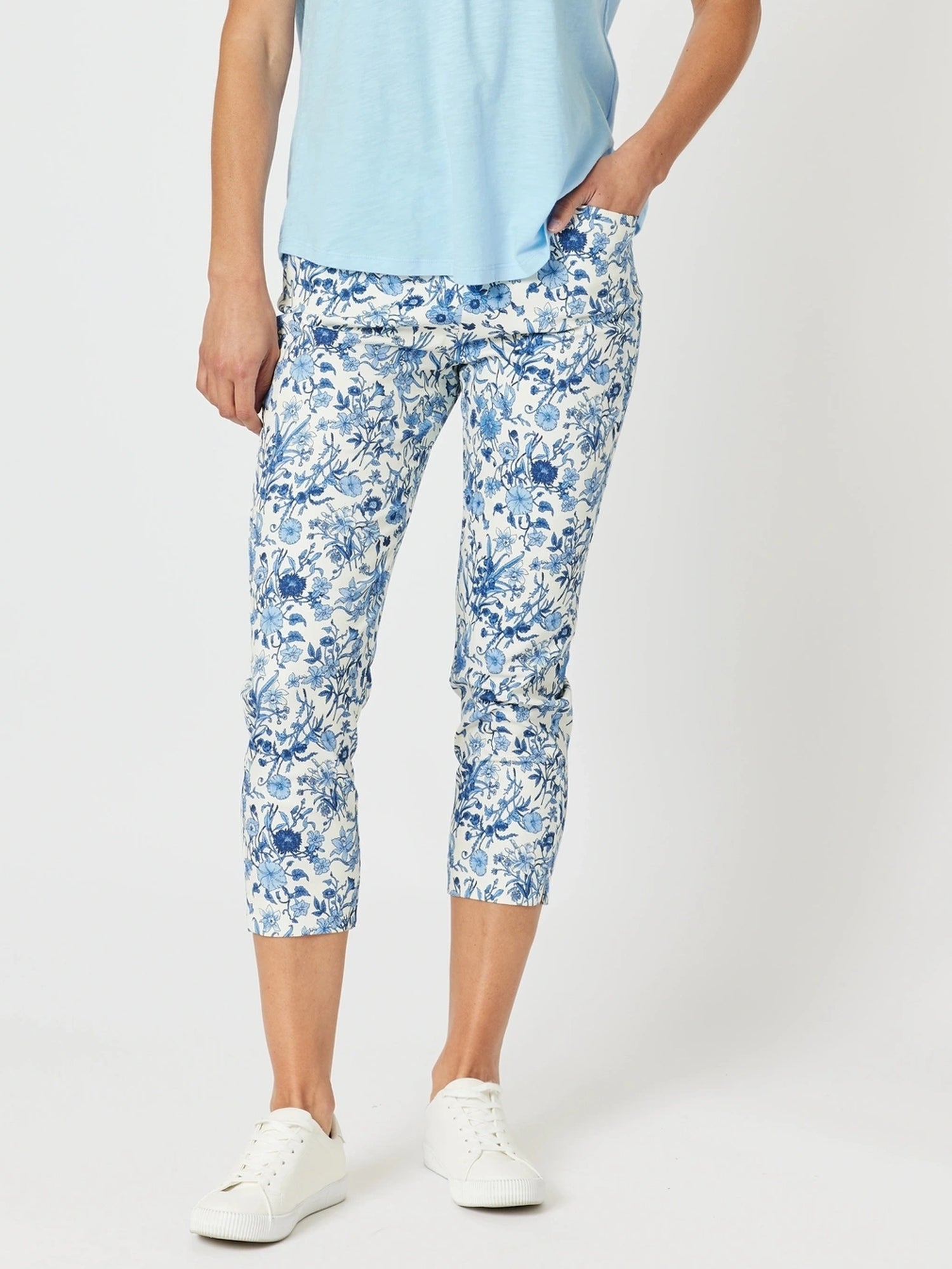 Alexandria Stretch Crop Printed Pant in Blue