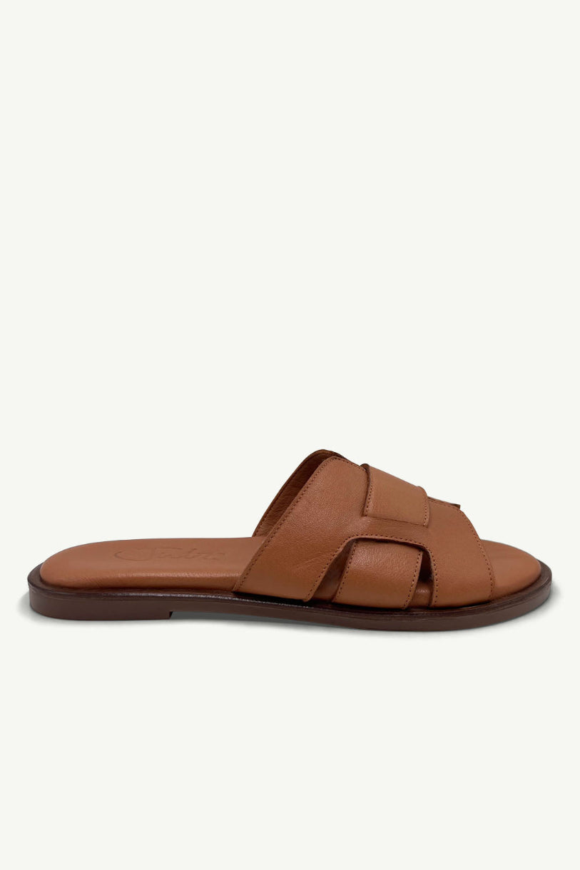 Shelly Leather Sandals in Tan