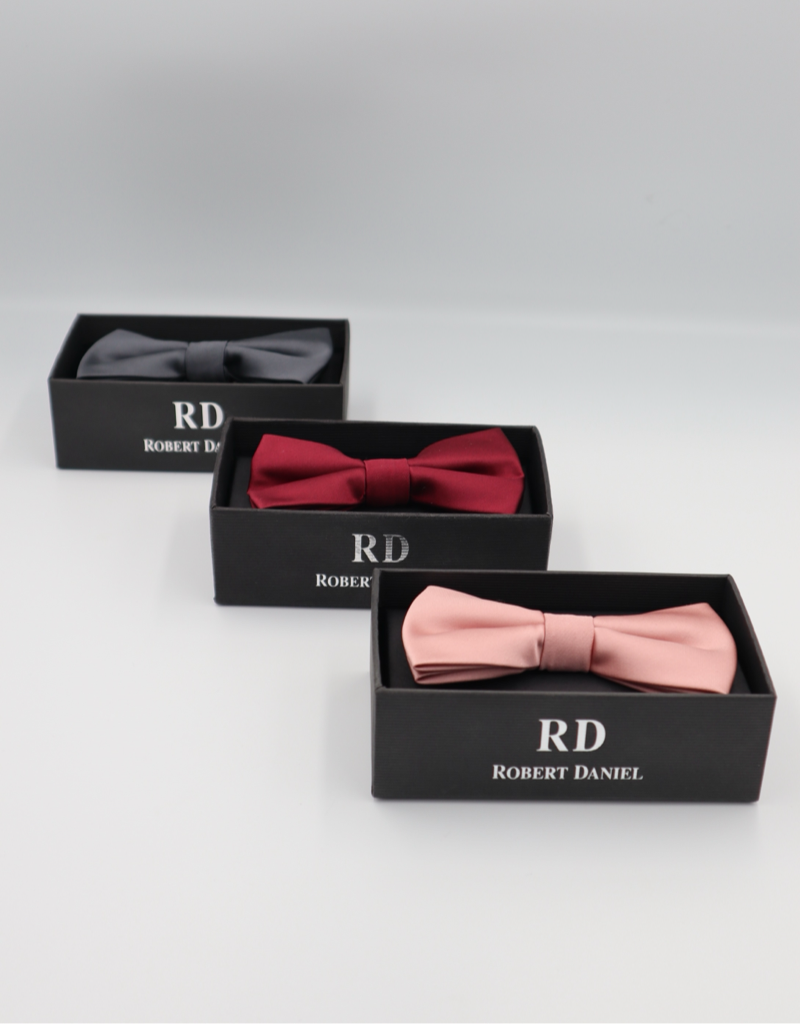 Bowtie With Matching Pocket Square in Dusty Pink
