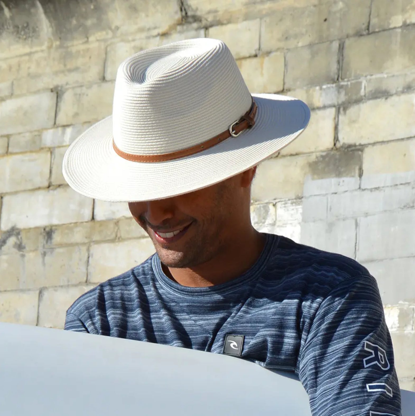 Bella Hat in Ivory / Ivory