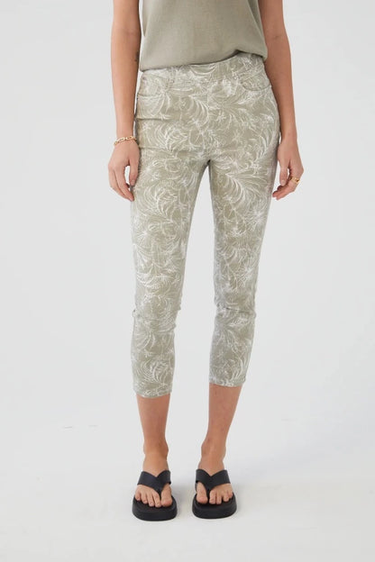 Pull-On Slim Crop Palm Scribble Printed Pant