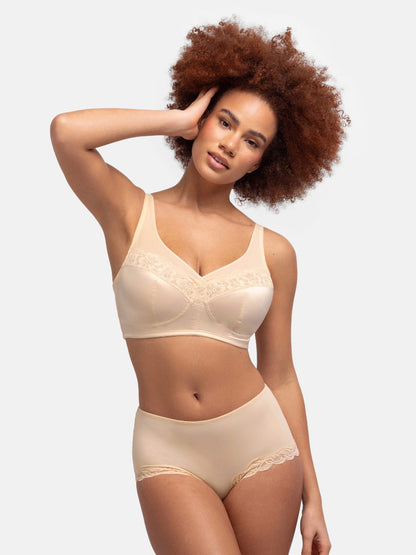 Teagan Non Padded Wireless Minimizer Bra